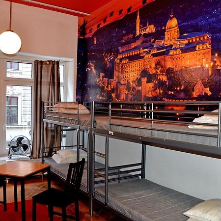 بودابست Cooltour Hostel المظهر الخارجي الصورة