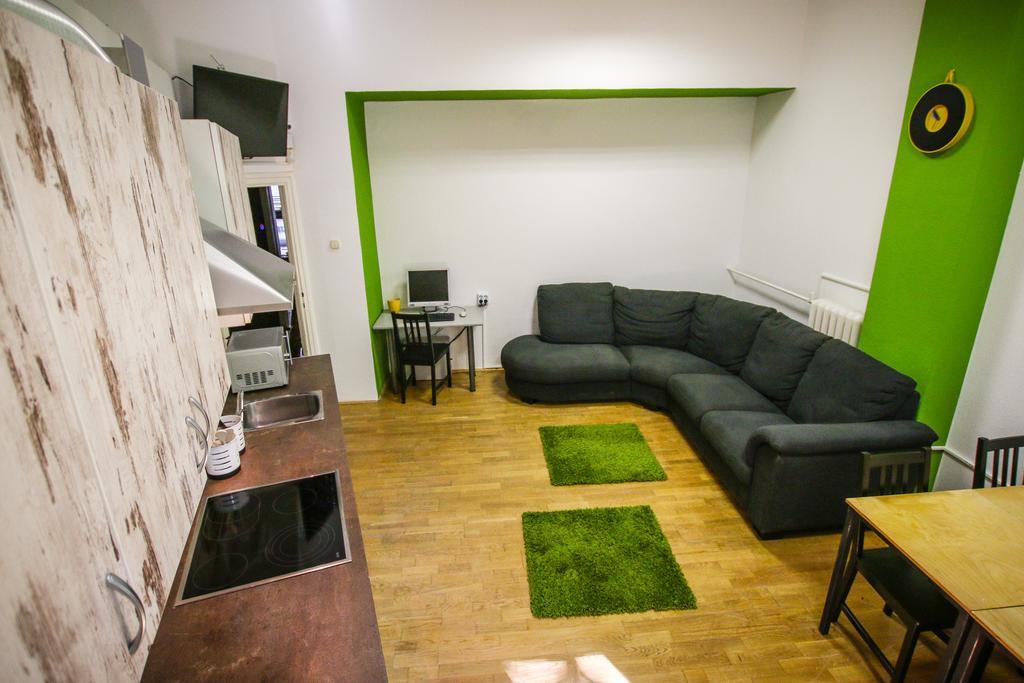 بودابست Cooltour Hostel المظهر الخارجي الصورة
