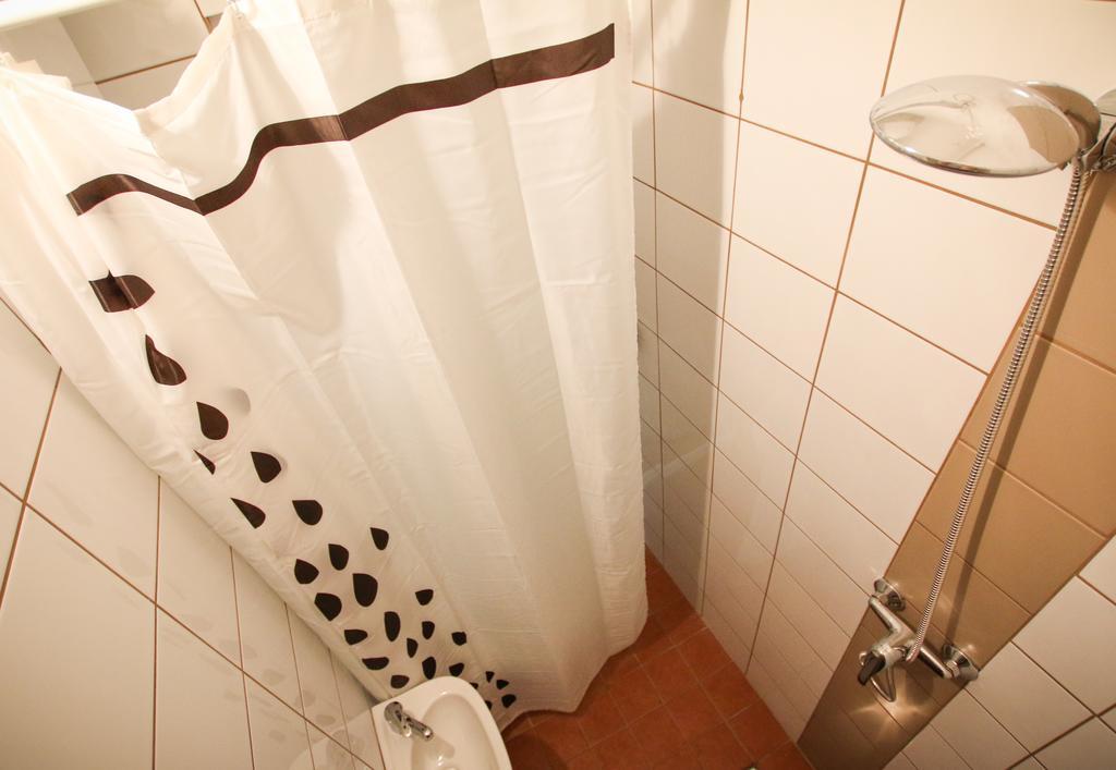 بودابست Cooltour Hostel المظهر الخارجي الصورة